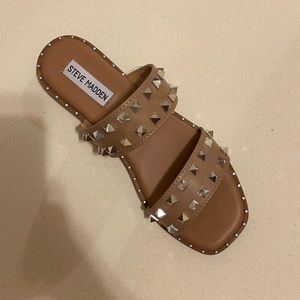 Steve Madden studded sandals size 7 1/2